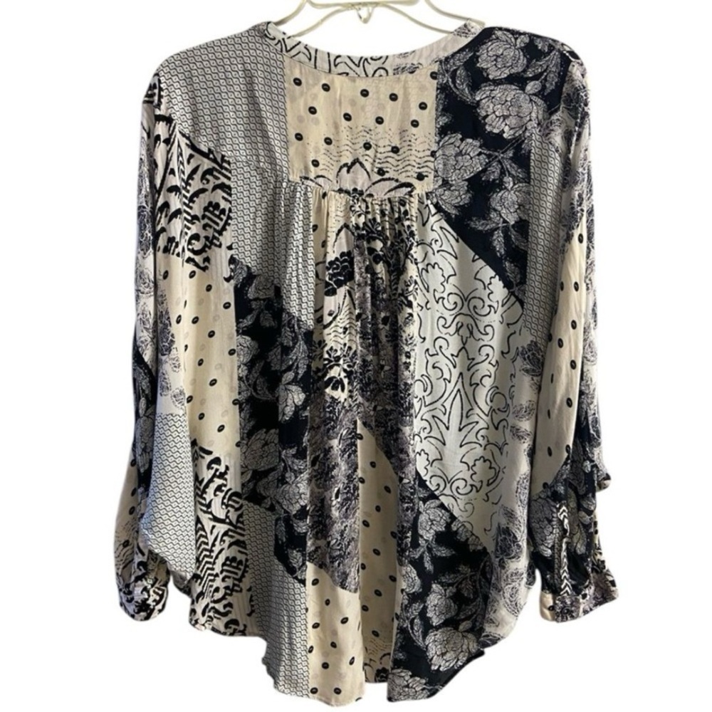 Anthropologie maeve linden Black and Cream Patterned Blouse Large - Picture 2 of 8